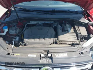 2018 Volkswagen Tiguan SEL z VIN 3VV3B7AX1JM214734, wystawiony jako IAAI lot #42473627 z przebiegiem 79 152 mil mil oraz . Historia ofert i sprzedaży dostępna na DreamBid. Obrazek 10.