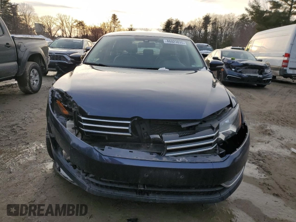 2014 Volkswagen Passat Wolfsburg Edition z VIN 1VWAT7A39EC109203, wystawiony jako Copart lot #46023835 z przebiegiem 87 197 mil mil oraz Czysty tytuł • Clean title. Historia ofert i sprzedaży dostępna na DreamBid. Obrazek 5.