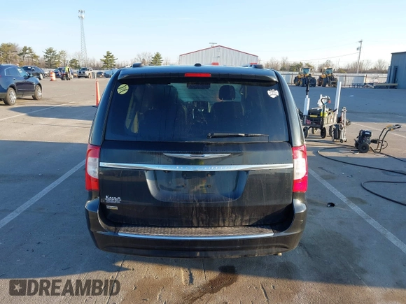 2014 Chrysler Town & Country Touring with VIN 2C4RC1BGXER124367, listed as a IAAI auction lot 41888366 with 143,638 mi miles and . Bid and sale history available at DreamBid. Image 16.