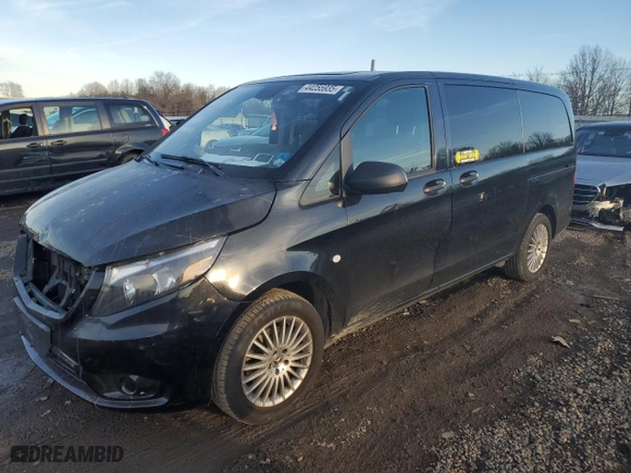 2019 Mercedes-Benz Metris Passenger Van with VIN WD4PG2EE1K3520533, listed as a Copart auction lot 44255935 with NaN miles and Clean Title. Bid and sale history available at carsss.com. Image 1.