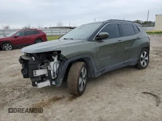 2018 Jeep Compass Latitude with VIN 3C4NJCBB4JT240949, listed as a Copart auction lot 44675285 with 44,904 mi miles and Salvage Title. Bid and sale history available at carsss.com. Image 1.