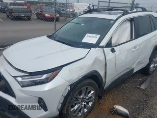 2024 Toyota RAV4 XLE Premium z VIN 2T3C1RFV3RW311870, wystawiony jako IAAI lot #42066945 z przebiegiem 16 237 mil mil oraz . Historia ofert i sprzedaży dostępna na DreamBid. Obrazek 6.