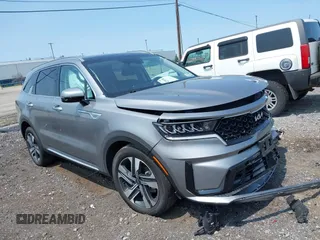 2023 Kia Sorento EX z VIN KNDRHDLG3P5140489, wystawiony jako IAAI lot #42399780 z przebiegiem 24 042 mil mil oraz . Historia ofert i sprzedaży dostępna na DreamBid. Obrazek 1.