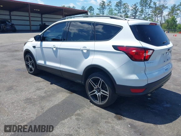 2019 Ford Escape SEL with VIN 1FMCU9HD9KUC56674, listed as a IAAI auction lot 42041550 with 89,305 mi miles. Bid and sale history available at carsss.com. Image 3.