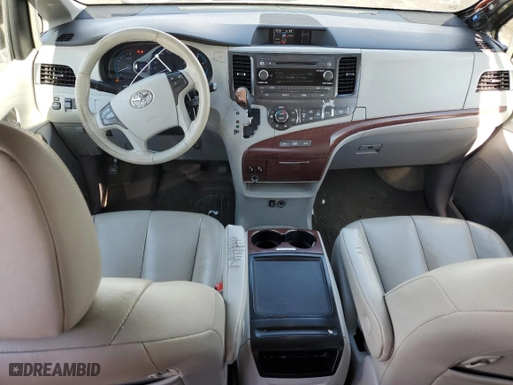 2014 Toyota Sienna XLE with VIN 5TDYK3DC8ES457727, listed as a Copart auction lot 77224224 with 121,879 mi miles and Salvage Title. Bid and sale history available at carsss.com. Image 8.