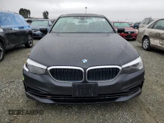 2019 BMW 5 Series 530e with VIN WBAJA9C51KB398689, listed as a Copart auction lot 45586425 with 61,866 mi miles and Salvage title. Bid and sale history available at DreamBid. Image 5.