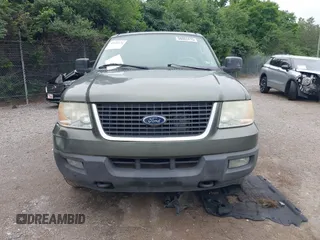 2005 Ford Expedition Special Service с VIN 1FMPU16575LB01825, выставлен на аукционе IAAI как лот 42335134 с пробегом 130 788 миль миль и . История ставок и продаж доступна на DreamBid. Изображение 6.