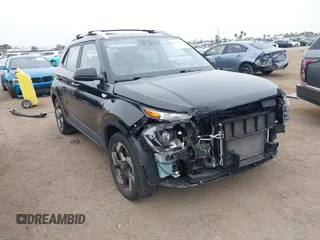 2021 Hyundai Venue SEL z VIN KMHRC8A33MU127440, wystawiony jako IAAI lot #42369850 z przebiegiem 31 768 mil mil oraz . Historia ofert i sprzedaży dostępna na DreamBid. Obrazek 1.