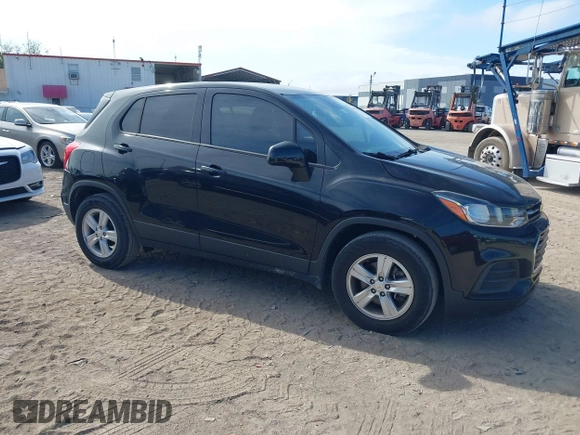 2020 Chevrolet Trax LS with VIN KL7CJKSB7LB086840, listed as a IAAI auction lot 41911240 with 36,894 mi miles. Bid and sale history available at carsss.com. Image 1.