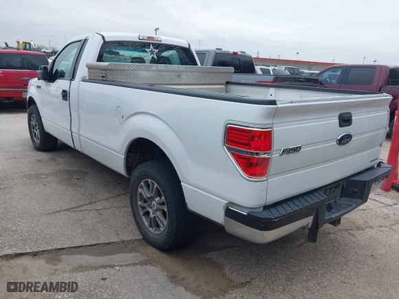 2014 Ford F-150 XL with VIN 1FTMF1CMXEKE52148, listed as a IAAI auction lot 41648885 with 273,189 mi miles. Bid and sale history available at carsss.com. Image 3.