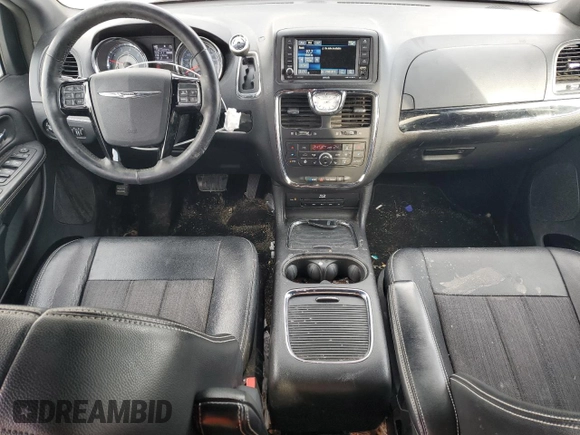 2015 Chrysler Town & Country S with VIN 2C4RC1HG2FR725832, listed as a Copart auction lot 41791145 with 196,273 mi miles and Clean Title. Bid and sale history available at DreamBid. Image 8.