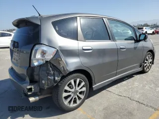 2013 Honda Fit Sport z VIN JHMGE8H53DC026920, wystawiony jako Copart lot #58505615 z przebiegiem 132 286 mil mil oraz Szkoda całkowita • Salvage title. Historia ofert i sprzedaży dostępna na DreamBid. Obrazek 3.