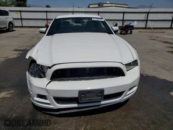 2013 Ford Mustang V6 with VIN 1ZVBP8AM3D5249841, listed as a Copart auction lot 61786475 with 130,835 mi miles and Salvage title. Bid and sale history available at DreamBid. Image 5.