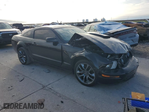2008 Ford Mustang GT Deluxe with VIN 1ZVHT82H385152393, listed as a Copart auction lot 58991235 with 134,298 mi miles and Salvage title. Bid and sale history available at DreamBid. Image 4.
