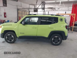 2017 Jeep Renegade Sport z VIN ZACCJBAB5HPF90613, wystawiony jako IAAI lot #42566902 z przebiegiem 172 923 mil mil oraz . Historia ofert i sprzedaży dostępna na DreamBid. Obrazek 14.