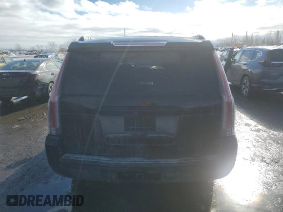 2019 GMC Yukon Denali with VIN 1GKS2CKJ9KR148869, listed as a Copart auction lot 46492895 with 0 mi miles and Salvage Title. Bid and sale history available at carsss.com. Image 6.