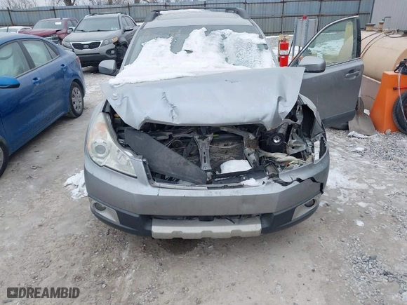 2011 Subaru Outback 2.5i Limited Pwr Moon/Nav with VIN 4S4BRCLC4B3377708, listed as a IAAI auction lot 41359498 with 196,681 mi miles. Bid and sale history available at carsss.com. Image 6.