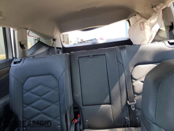 2025 Volkswagen Atlas SE z VIN 1V2HR2CA5SC504083, wystawiony jako Copart lot #59777055 z przebiegiem 13 538 mil mil oraz Czysty tytuł • Clean title. Historia ofert i sprzedaży dostępna na DreamBid. Obrazek 10.
