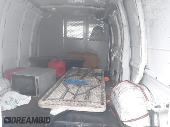 2006 Chevrolet Express Cargo z VIN 1GCHG35U461114730, wystawiony jako IAAI lot #41774915 z przebiegiem 260 059 mil mil oraz . Historia ofert i sprzedaży dostępna na DreamBid. Obrazek 8.