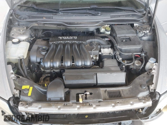 2006 Volvo S40 2.4L with VIN YV1MS382X62187886, listed as a IAAI auction lot 41943211 with 173,125 mi miles. Bid and sale history available at carsss.com. Image 10.