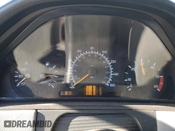 1998 Mercedes-Benz E-Class with VIN WDBJF25F3WA566702, listed as a Copart auction lot 81723704 with Not Provided miles and Salvage Title. Bid and sale history available at carsss.com. Image 9.