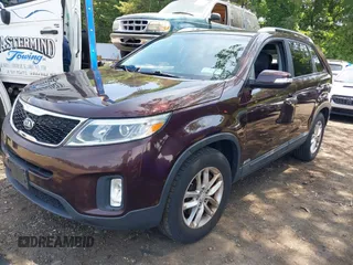 2015 Kia Sorento LX с VIN 5XYKTDA64FG568023, выставлен на аукционе IAAI как лот 42669922 с пробегом 112 156 миль миль и . История ставок и продаж доступна на DreamBid. Изображение 18.