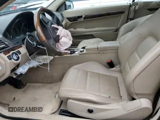 2013 Mercedes-Benz E 350 z VIN WDDKK5KF0DF192434, wystawiony jako Copart lot #49208725 z przebiegiem 91 072 mil mil oraz Szkoda całkowita • Salvage title. Historia ofert i sprzedaży dostępna na DreamBid. Obrazek 7.