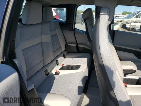 2015 BMW i3 z VIN WBY1Z2C54FV556061, wystawiony jako Copart lot #55656795 z przebiegiem Nie podano mil oraz Czysty tytuł • Clean title. Historia ofert i sprzedaży dostępna na DreamBid. Obrazek 10.
