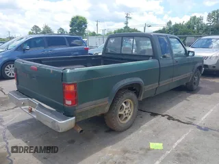 1996 Dodge Dakota с VIN 1B7GL23X6TS527964, выставлен на аукционе IAAI как лот 42536820 с пробегом 173 669 миль миль и . История ставок и продаж доступна на DreamBid. Изображение 4.