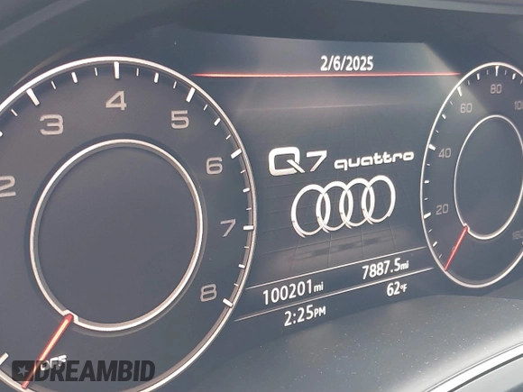 2017 Audi Q7 Premium Plus with VIN WA1LAAF71HD054278, listed as a IAAI auction lot 41391066 with 100,201 mi miles. Bid and sale history available at carsss.com. Image 15.
