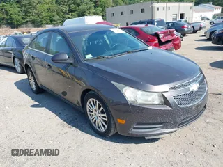 2014 Chevrolet Cruze 1LT с VIN 1G1PC5SB8E7347195, выставлен на аукционе IAAI как лот 42747387 с пробегом 84 689 миль миль и . История ставок и продаж доступна на DreamBid. Изображение 1.
