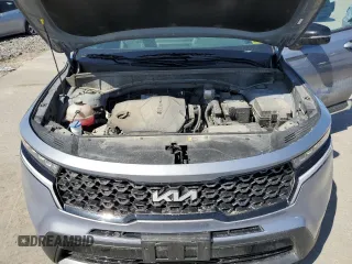 2022 Kia Sorento X-Line S z VIN 5XYRLDLC5NG085365, wystawiony jako Copart lot #53305855 z przebiegiem 45 128 mil mil oraz Szkody całkowita. Historia ofert i sprzedaży dostępna na DreamBid. Obrazek 12.