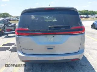 2021 Chrysler Pacifica Touring L with VIN 2C4RC1BG3MR591256, listed as a IAAI auction lot 42062406 with 58,117 mi miles and . Bid and sale history available at DreamBid. Image 15.