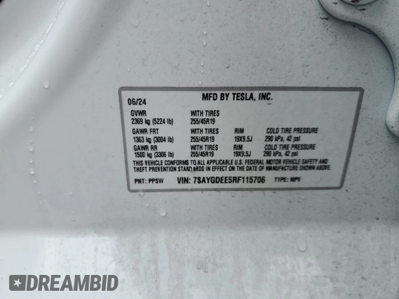 2024 Tesla Model Y Long Range with VIN 7SAYGDEE5RF115706, listed as a Copart auction lot 45002255 with 9,255 mi miles and Salvage Title. Bid and sale history available at DreamBid. Image 12.