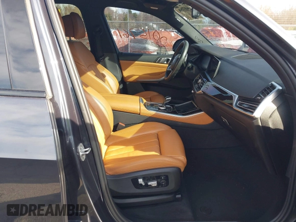 2019 BMW X5 xDrive40i with VIN 5UXCR6C51KLL64523, listed as a IAAI auction lot 42015761 with 90,371 mi miles and . Bid and sale history available at DreamBid. Image 5.