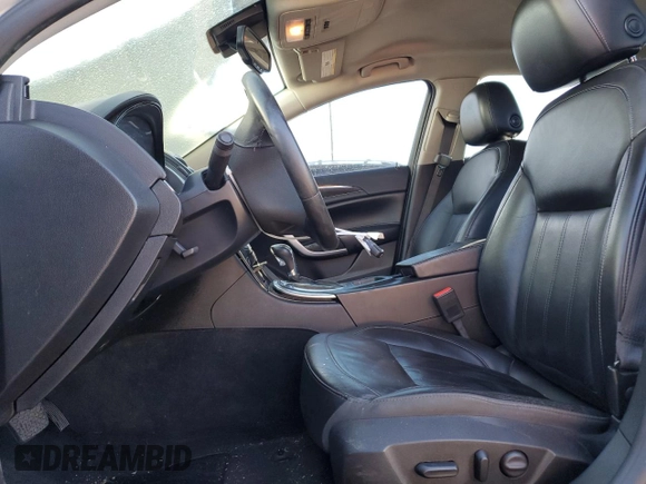 2016 Buick Regal Premium I z VIN 2G4GR5EX3G9162613, wystawiony jako Copart lot #84551874 z przebiegiem 106 427 mil mil oraz Szkoda całkowita • Salvage title. Historia ofert i sprzedaży dostępna na DreamBid. Obrazek 7.