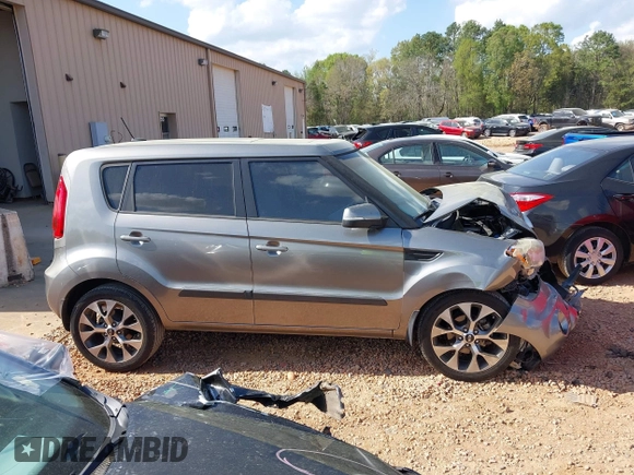2013 Kia Soul + with VIN KNDJT2A61D7591186, listed as a IAAI auction lot 41962644 with 118,140 mi miles and . Bid and sale history available at DreamBid. Image 13.