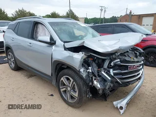 2020 GMC Terrain SLT z VIN 3GKALPEV3LL307876, wystawiony jako IAAI lot #42124480 z przebiegiem Nie podano mil oraz . Historia ofert i sprzedaży dostępna na DreamBid. Obrazek 1.