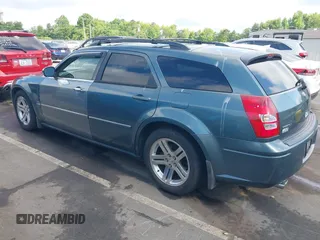2005 Dodge Magnum RT z VIN 2D4GV58235H164951, wystawiony jako IAAI lot #42325563 z przebiegiem 177 746 mil mil oraz . Historia ofert i sprzedaży dostępna na DreamBid. Obrazek 3.