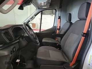 2023 Ford Transit Cargo с VIN 1FTBR1X81PKC02764, выставлен на аукционе IAAI как лот 42785439 с пробегом 475 миль миль и . История ставок и продаж доступна на DreamBid. Изображение 19.