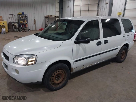 2006 Chevrolet Uplander LS Fleet with VIN 1GNDV23L16D178934, listed as a IAAI auction lot 41958723 with 298,570 mi miles. Bid and sale history available at carsss.com. Image 2.