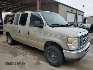 2009 Ford Econoline Passenger XL with VIN 1FBNE31L59DA66684, listed as a Copart auction lot 45388655 with 185,005 mi miles and Clean title. Bid and sale history available at DreamBid. Image 4.