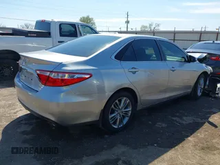 2015 Toyota Camry XLE with VIN 4T1BF1FK4FU005933, listed as a IAAI auction lot 41890133 with 57,114 mi miles. Bid and sale history available at carsss.com. Image 4.