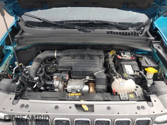 2020 Jeep Renegade Limited with VIN ZACNJAD13LPL76389, listed as a Copart auction lot 51332965 with 62,103 mi miles and Salvage title. Bid and sale history available at DreamBid. Image 11.