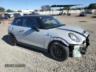 2018 MINI Hardtop Cooper S with VIN WMWXP7C50J2C62388, listed as a Copart auction lot 80764024 with 28,966 mi miles and Salvage Title. Bid and sale history available at DreamBid. Image 4.
