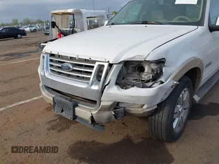 2007 Ford Explorer Eddie Bauer z VIN 1FMEU64E77UB17558, wystawiony jako IAAI lot #41915748 z przebiegiem Nie podano mil oraz . Historia ofert i sprzedaży dostępna na DreamBid. Obrazek 6.