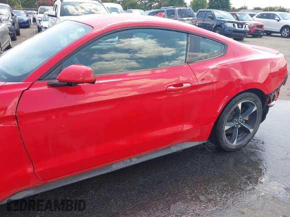 2020 Ford Mustang EcoBoost with VIN 1FA6P8TH4L5157629, listed as a IAAI auction lot 42650450 with 34,152 mi miles and . Bid and sale history available at DreamBid. Image 18.