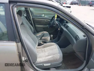 1998 Toyota Camry LE z VIN 4T1BG22K2WU278958, wystawiony jako IAAI lot #42422136 z przebiegiem 272 772 mil mil oraz . Historia ofert i sprzedaży dostępna na DreamBid. Obrazek 5.