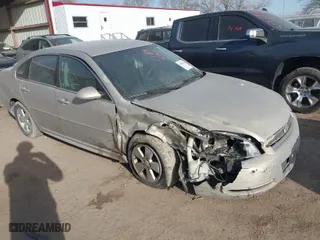 2009 Chevrolet Impala 3.5L LT with VIN 2G1WT57K091100874, listed as a IAAI auction lot 41804964 with 89,200 mi miles. Bid and sale history available at carsss.com. Image 1.