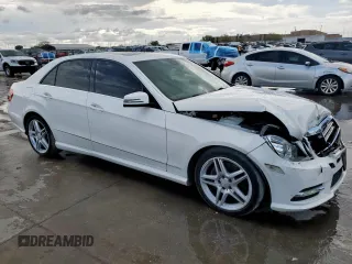 2013 Mercedes-Benz E 350 Luxury with VIN WDDHF5KB3DA705006, listed as a Copart auction lot 50730045 with 128,540 mi miles and Salvage title. Bid and sale history available at DreamBid. Image 4.